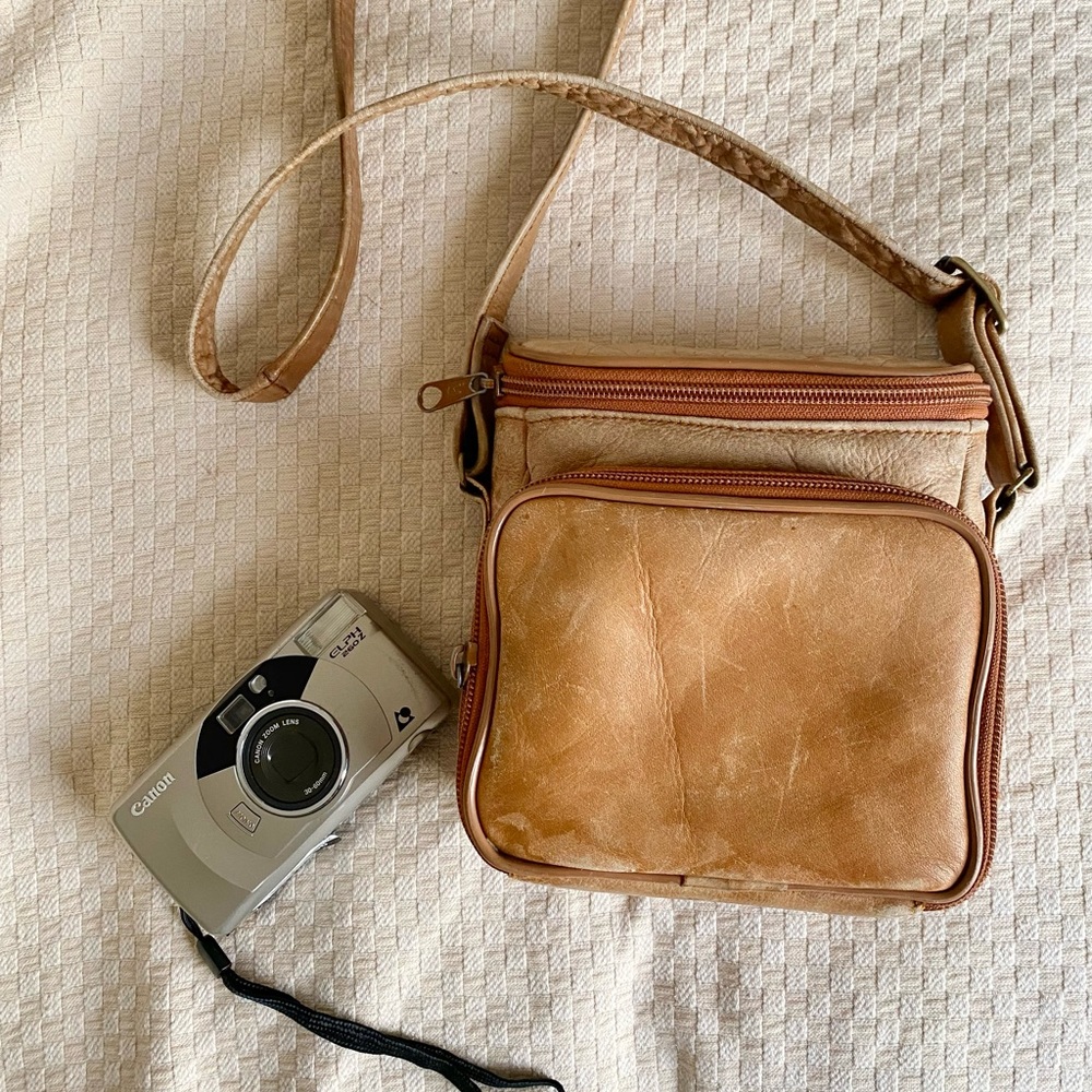 Vintage Compact Tan Worn Leather Shoulder Bag Made in Colombia